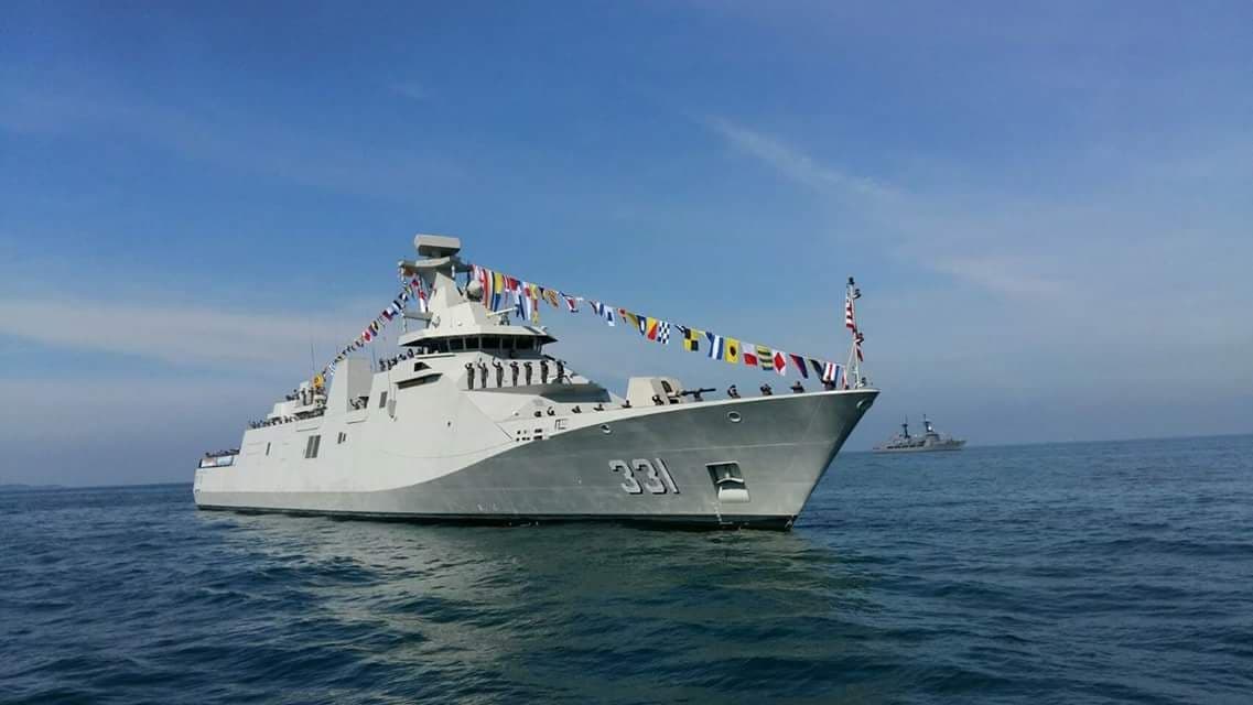 Kapal Induk Militer