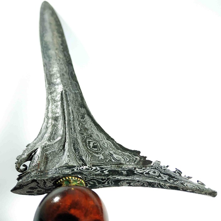 keris pusaka berbahaya