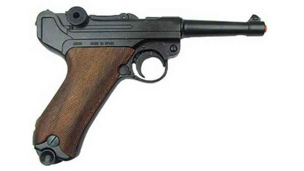 Pistol Luger Jerman
