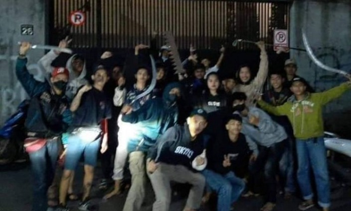 senjata geng berbahaya